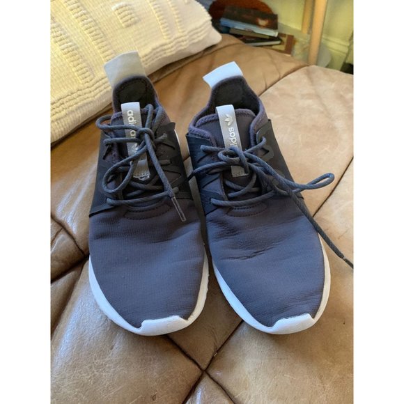 Adidas runing shoe 6 - Picture 2 of 10